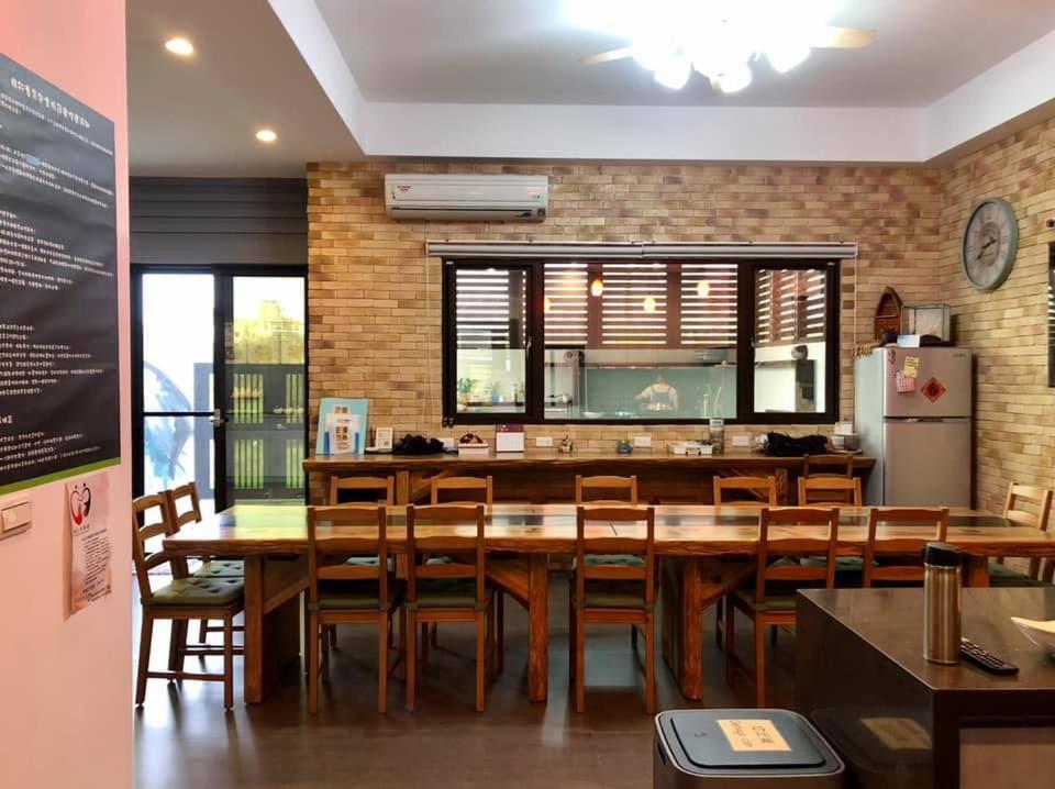 Travelers Hostel Magong Esterno foto