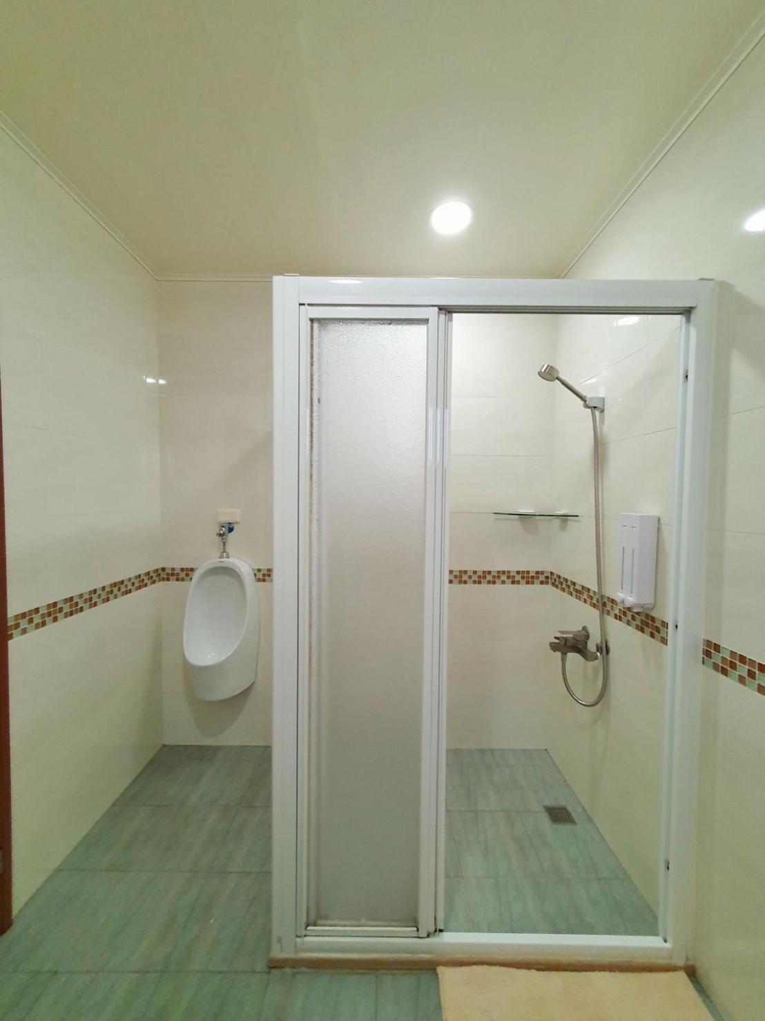 Travelers Hostel Magong Esterno foto